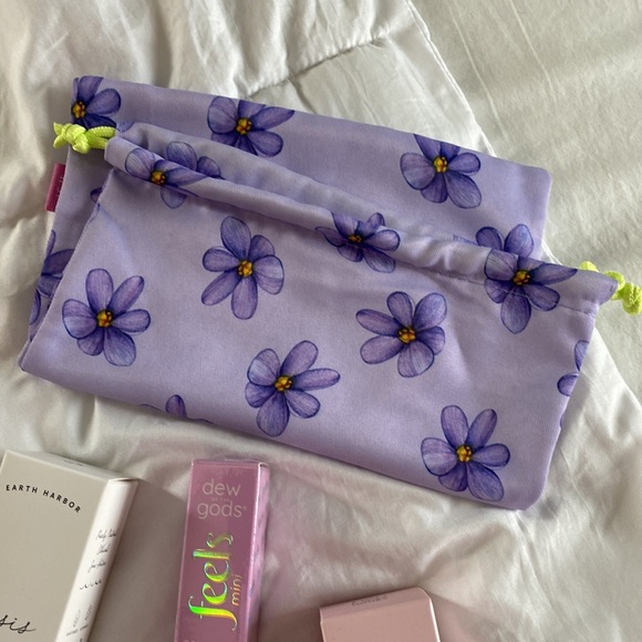 IPSY new unopened skincare bundle OPEN TO OFFERS - Picture 4 of 4